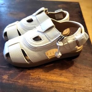 Billy Footwear sandals white 9 toddler NWOT